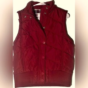 Aeropostale Red Sleeveless Puffer Jacket | Large